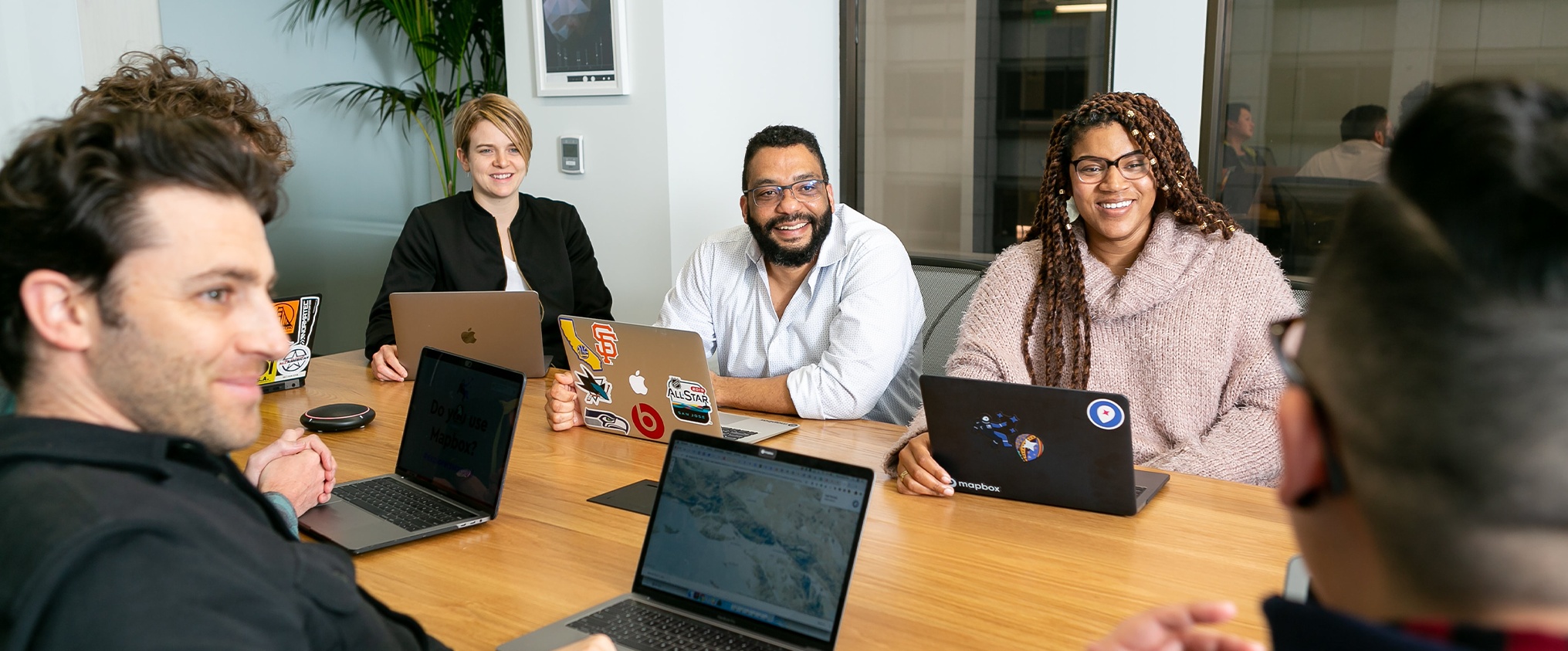 Travail personnalisé et professionnel proposées par le groupe afer ltée, un acteur majeur des compagnies financières et d'assurance à Montréal, Québec, Canada.